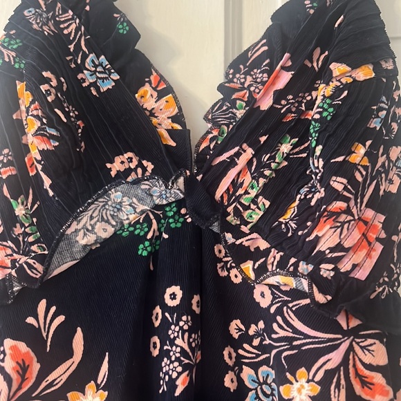 Free people navy floral dress with adjustable straps - Picture 3 of 6